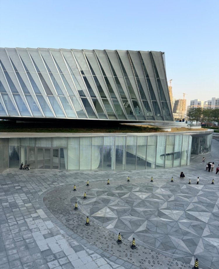 深圳宝安区华发冰雪世界极地绿洲展厅完工现场